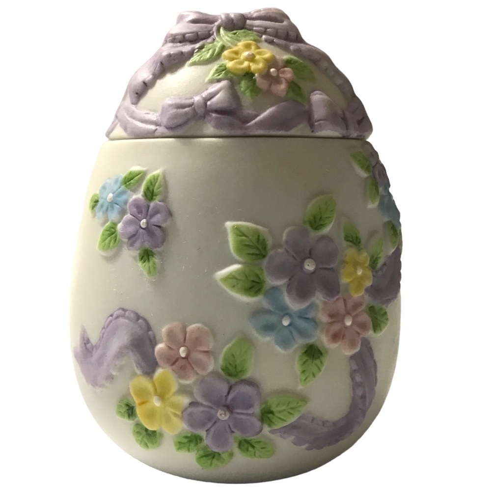 Vintage Lefton Hand Painted China Ceramic Egg 1991 Trinket Box  Easter Spring